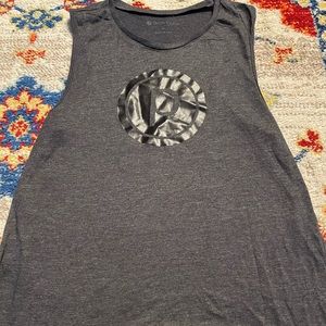 Pure Barre circle P muscle tank size L